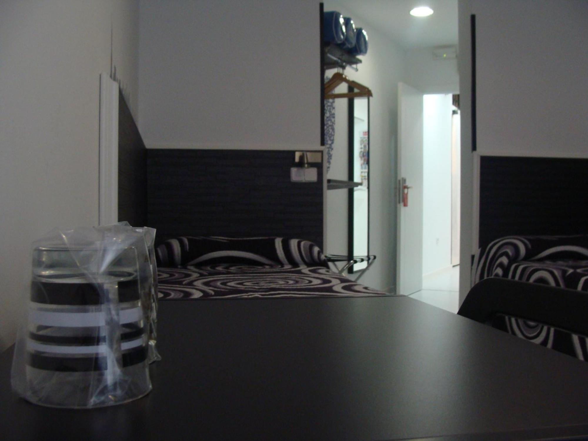 Hostal Jq Madrid 1 Zewnętrze zdjęcie
