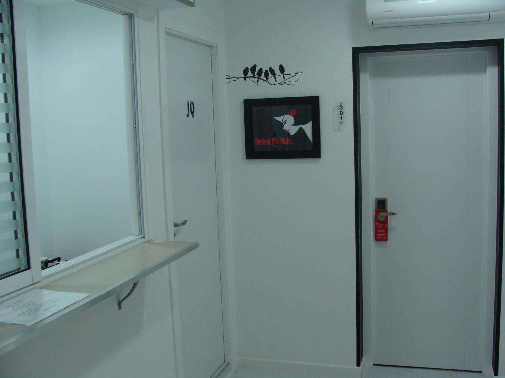 Hostal Jq Madrid 1 Zewnętrze zdjęcie