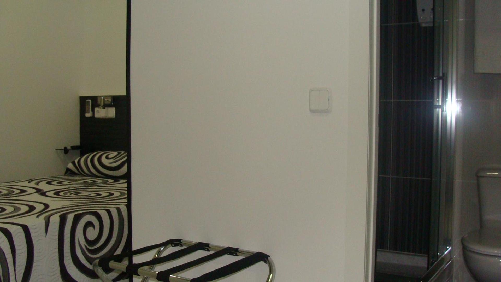 Hostal Jq Madrid 1 Zewnętrze zdjęcie