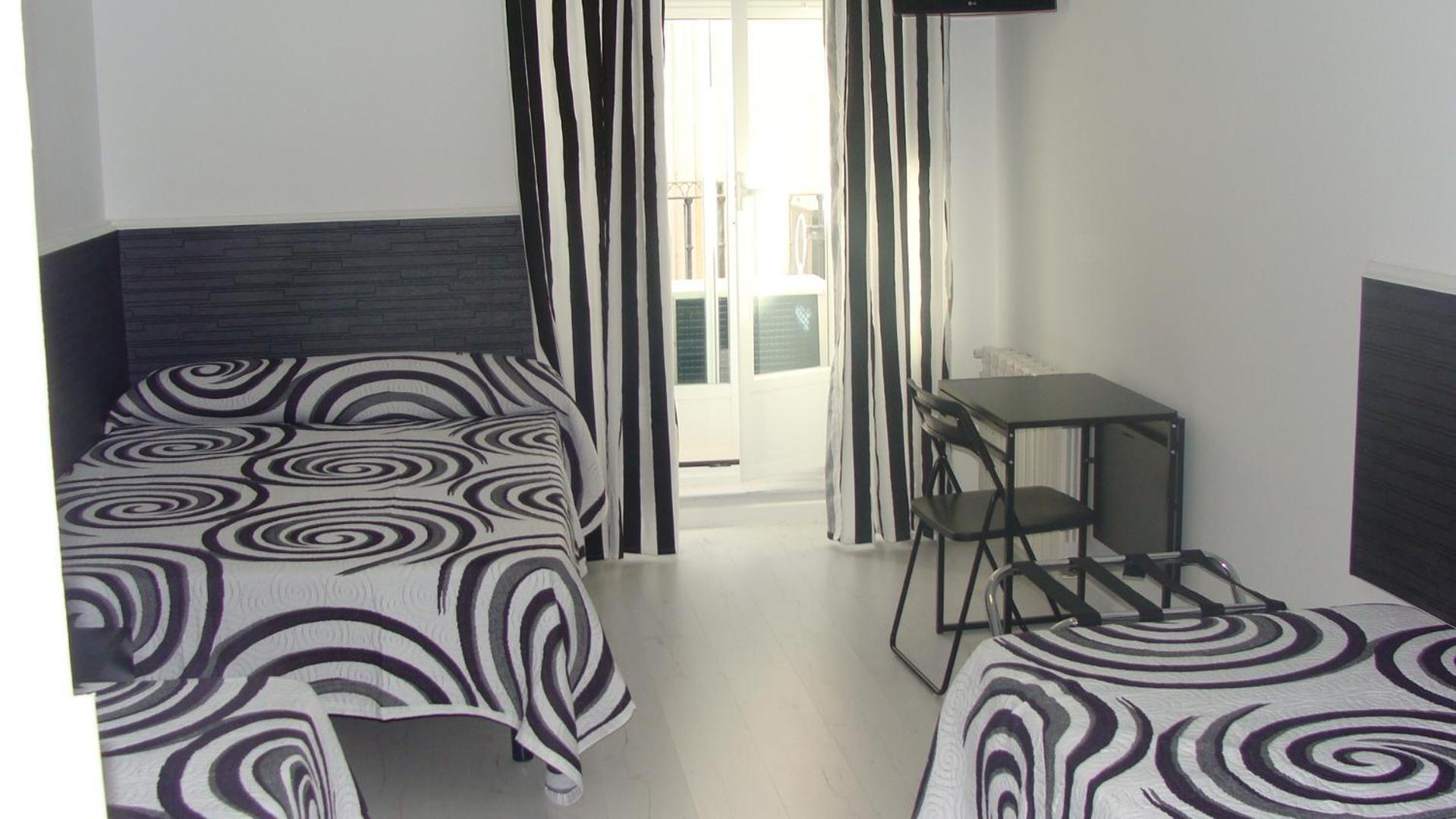 Hostal Jq Madrid 1 Zewnętrze zdjęcie