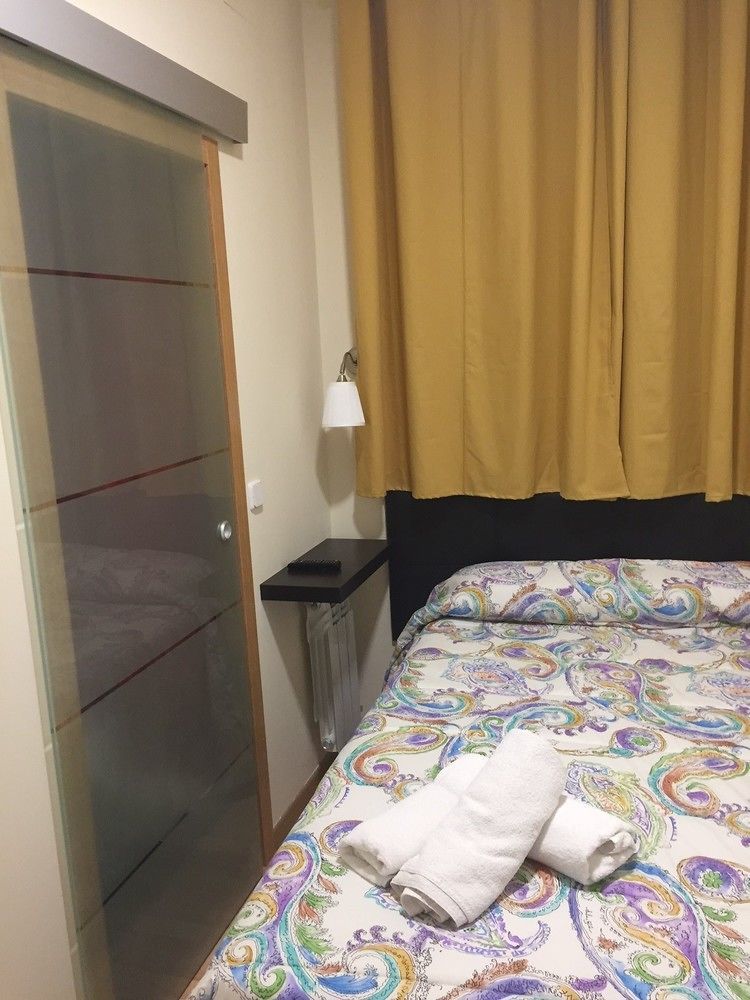 Hostal Jq Madrid 1 Zewnętrze zdjęcie