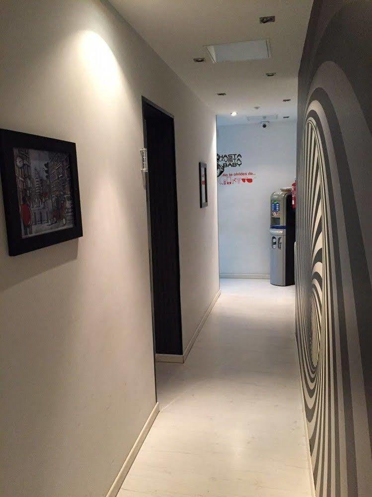 Hostal Jq Madrid 1 Zewnętrze zdjęcie