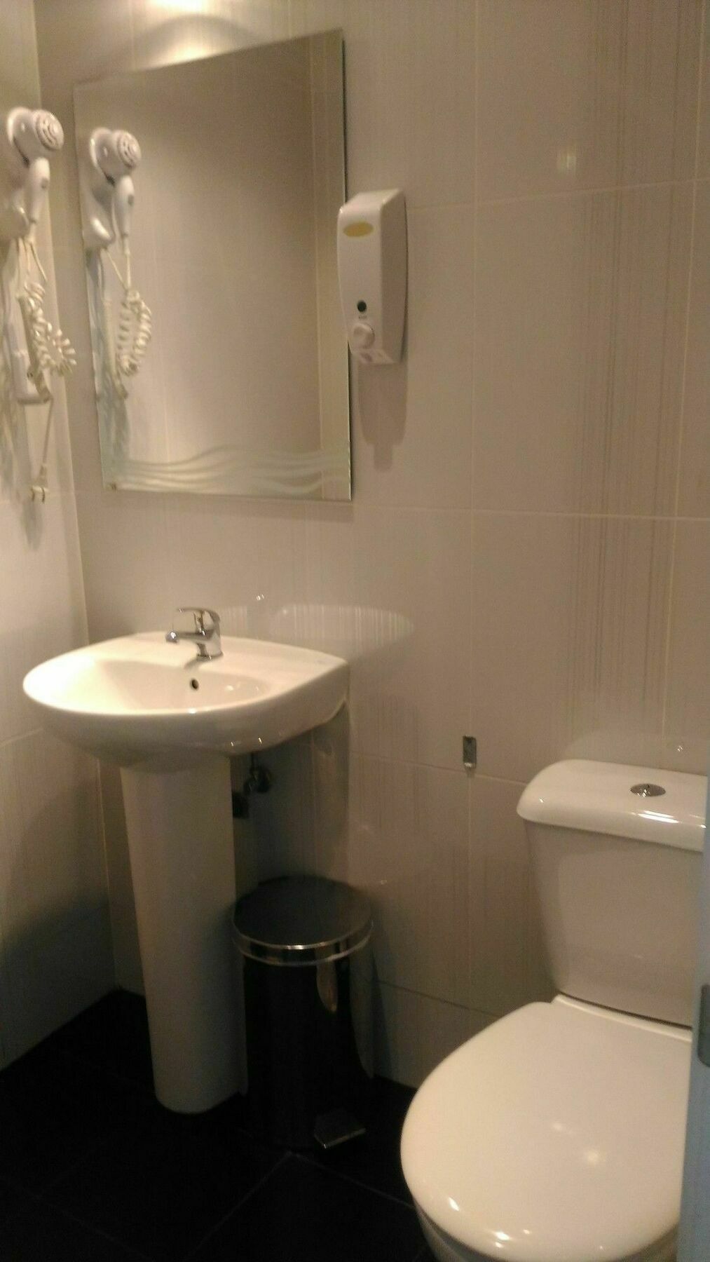 Hostal Jq Madrid 1 Zewnętrze zdjęcie