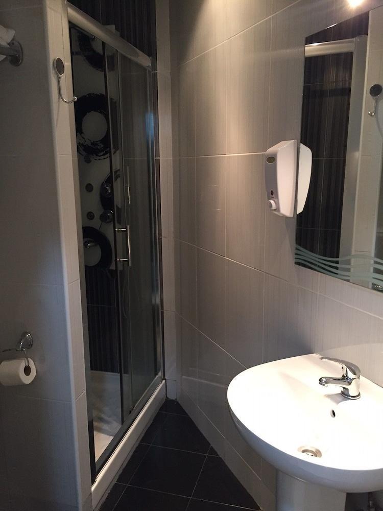 Hostal Jq Madrid 1 Zewnętrze zdjęcie